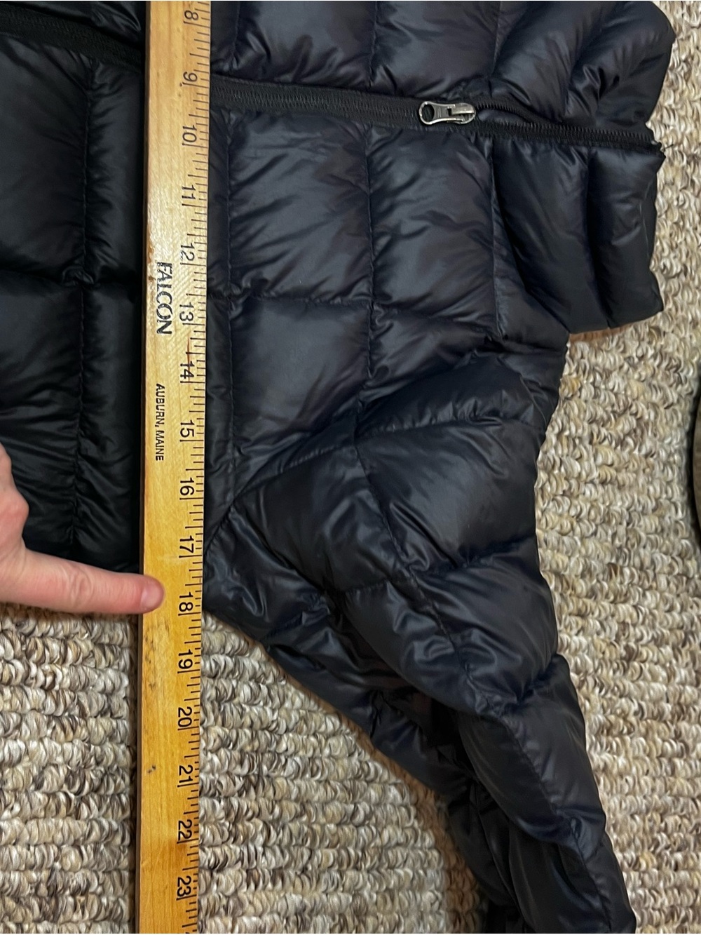 REI down filled Women's Black Quilted Puffer Jacket - Lightweight Insulated Coat - Picture 6 of 9